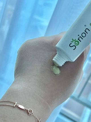 건선/아토/습진/민감성 피부 천연보습진정크림 소리온 크림 & 센시티브 크림 50g — 5점을 준 리뷰어가 2022년 3월 올린 사용 사진