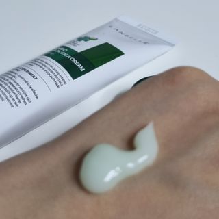 랑벨 랑바이오 블랙 시카 크림 50ml(블랙비 프로폴리스, 시카 4종, 판테놀 10 함유) — 5점을 준 리뷰어가 2022년 3월 올린 사용 사진