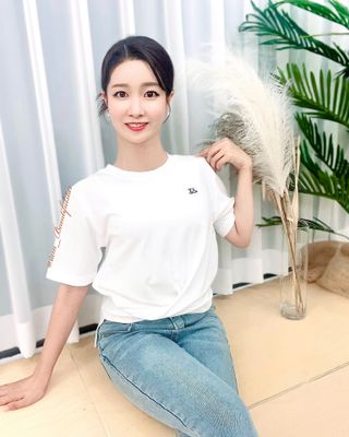 더그린랩 WOMEN TWIST MODAL SHORT SLEEVE — 5점을 준 리뷰어가 2023년 6월 올린 사용 사진
