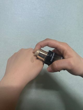 수려한 더블랙세럼 15ml — 5점을 준 리뷰어가 2022년 3월 올린 사용 사진