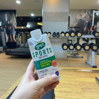 셀렉스스포츠 셀렉스 스포츠 웨이 프로틴 복숭아_ 330ml x 12팩 — 5점을 준 리뷰어가 2021년 8월 올린 사용 사진