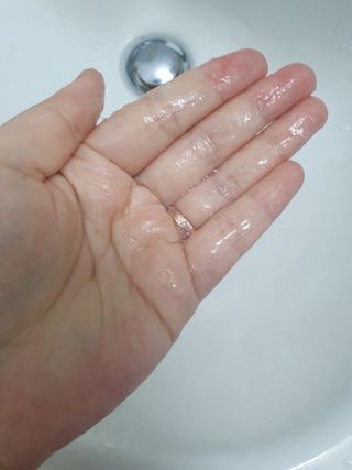 [닥터문] 센텔라 시카케어 화이트머스크 바디워시 1000ml — 5점을 준 리뷰어가 2023년 8월 올린 사용 사진