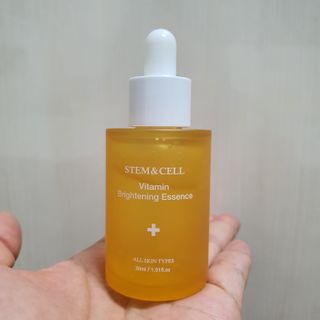 체르엠 스템앤셀 비타민 브라이트닝 에센스 30ml 1개 — 4점을 준 리뷰어가 2021년 10월 올린 사용 사진