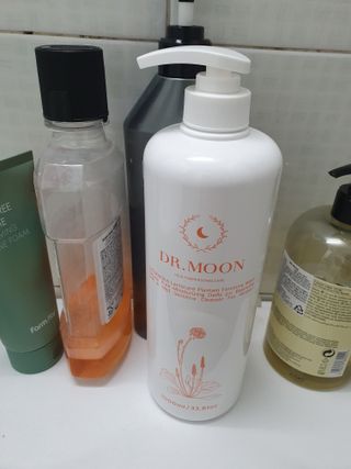 프리[닥터문] 유산균 락토케어 질경초 여성청결제 1000ml (젤타입) — 5점을 준 리뷰어가 2022년 7월 올린 사용 사진