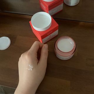 아이앤립 / EYENLIP 아이앤립 연어오일 리바이탈라이징 크림 — 5점을 준 리뷰어가 2021년 3월 올린 사용 사진