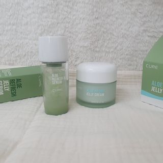 김정문알로에 큐어 큐어 알로에 리프레쉬 젤리 세럼, 큐어 알로에 하이드로 젤리 크림 — 5점을 준 리뷰어가 2021년 4월 올린 사용 사진