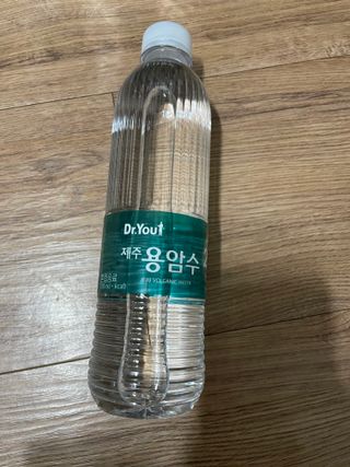 닥터유 제주용암수 닥터유 용암수 530ml — 5점을 준 리뷰어가 2022년 5월 올린 사용 사진