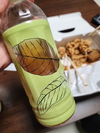 소담스퀘어 상암 제로카페인x제로칼로리 제주 유기농 유이크 구아바잎차 500ml x 6개입 (1박스) — 5점을 준 리뷰어가 2022년 11월 올린 사용 사진