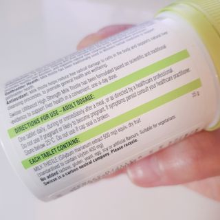 Swisse 스위스 고함량 밀크씨슬 35,000mg 60정 — 5점을 준 리뷰어가 2021년 11월 올린 사용 사진