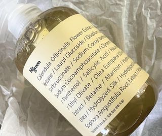빅그린 안티 헤어로스 탈모 카렌듈라 바이옴 샴푸 500ml (지성두피용) — 5점을 준 리뷰어가 2022년 7월 올린 사용 사진