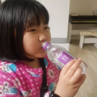 몽베스트 [MONTBEST] 330mL 20병 — 5점을 준 리뷰어가 2024년 3월 올린 사용 사진