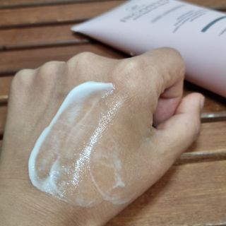 오투에니원 인컨보 바디 퍼퓸 크림 200ml — 5점을 준 리뷰어가 2022년 12월 올린 사용 사진