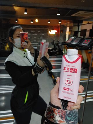 파워풀엑스 [프쌤] 더 맛있고 강력해진 고단백 음료 3종 (초코맛,딸기맛,커피맛) — 5점을 준 리뷰어가 2023년 1월 올린 사용 사진