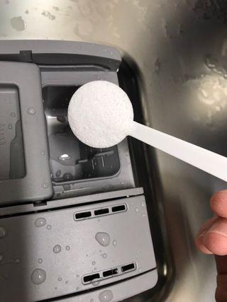소담스퀘어 상암 져니투키친 올인원 식기세척기 세제 1kg — 5점을 준 리뷰어가 2022년 11월 올린 사용 사진