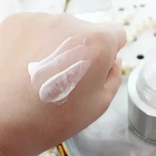 CRE8SKIN(크리에이트스킨) 화사한크림 — 4.5점을 준 리뷰어가 2022년 3월 올린 사용 사진