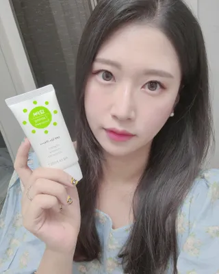 메타포레 12PM  카밍 선스크린 — 4점을 준 리뷰어가 2021년 8월 올린 사용 사진