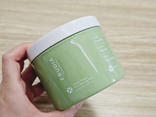 [후르디아] 약산성  모공 필링 패드(70매) — 5점을 준 리뷰어가 2024년 2월 올린 사용 사진