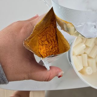 프리 [요리궁리] 타입 B (매콤,치즈,매콤까르보) 꽃떡볶이 6개입 세트 — 5점을 준 리뷰어가 2024년 12월 올린 사용 사진