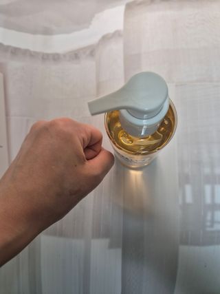 스킨1004 [SKIN1004] 마다가스카르 센텔라 라이트 클렌징 오일 200ml — 4점을 준 리뷰어가 2024년 7월 올린 사용 사진