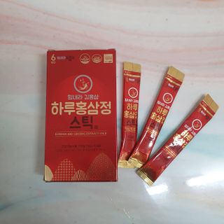힘내라김홍삼 하루홍삼정스틱 10g x 10포 — 5점을 준 리뷰어가 2021년 3월 올린 사용 사진