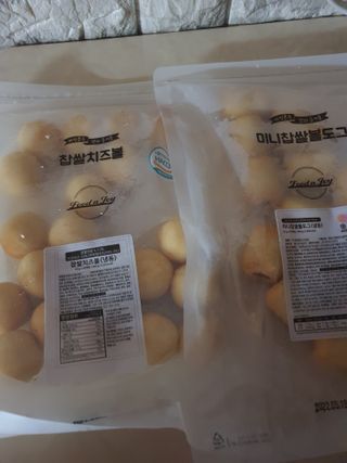 Dog&Ball 독앤볼 [Dog&Ball] 미니찹쌀볼도그 찹쌀치즈볼 — 5점을 준 리뷰어가 2021년 8월 올린 사용 사진
