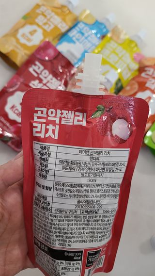 참앤들황토농원 10가지 맛, 입맛대로 스페셜하게~ 가볍게 한 포 땡! 곤약젤리 스페셜 패키지 130ml x 30포 — 5점을 준 리뷰어가 2022년 12월 올린 사용 사진