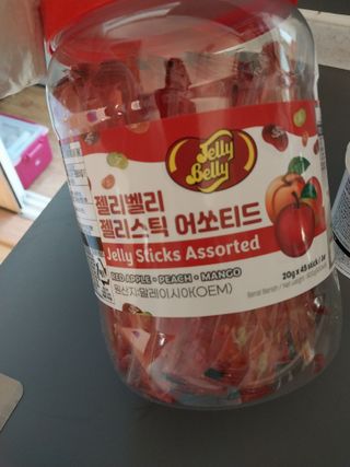 젤리벨리 젤리스틱 어쏘티드 900g — 5점을 준 리뷰어가 2022년 11월 올린 사용 사진