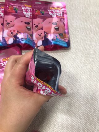[팔도] 잔망루피젤리 믹스베리맛 42g 8개 — 5점을 준 리뷰어가 2022년 2월 올린 사용 사진