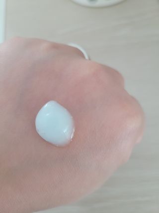 랑벨 수퍼내츄럴 아쿠아 수딩 크림 100ml — 5점을 준 리뷰어가 2022년 4월 올린 사용 사진