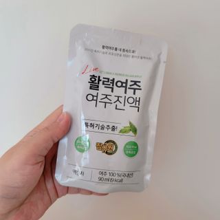 참유원 특허제조 활력 여주진액 여주즙 50포 — 5점을 준 리뷰어가 2022년 1월 올린 사용 사진