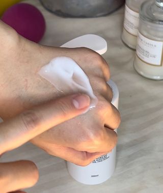 아토캐논(ATO CANNON) 아토캐논 고보습 바디로션 200ml — 5점을 준 리뷰어가 2022년 12월 올린 사용 사진
