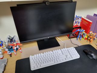 TOMO GRAPHY 나 있을땐 환한 조명 나 없을땐 확실한 살균 ★ DESK LIGHT & STERILIZER [ON] ★ — 5점을 준 리뷰어가 2021년 11월 올린 사용 사진