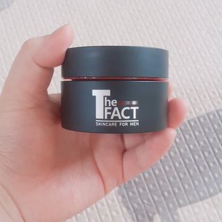 The Fact 더 팩트 내추럴 에스에프엔 에이틴 시니어 크림 — 5점을 준 리뷰어가 2021년 3월 올린 사용 사진