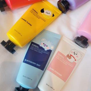 쿤달 BT21 시어버터 앤 마카다미아 퓨어 핸드크림 50ml 7구 기프트 세트 — 5점을 준 리뷰어가 2021년 3월 올린 사용 사진