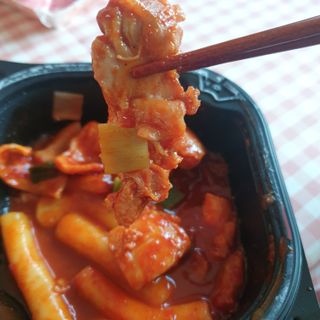 한성기업 무볼레 닭떡볶이+해물떡볶이 2종 세트 — 5점을 준 리뷰어가 2021년 10월 올린 사용 사진
