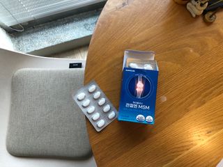 [경남제약헬스케어]케어플러스 관절엔 MSM 1000mg 60정/1개월분/관절/뼈/연골 영양/비타민D+아연/1일2정 — 5점을 준 리뷰어가 2024년 1월 올린 사용 사진
