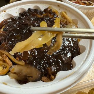 루시델리 야미하우스 홍콩 스파이시 프리미엄 짜사이 무침 500g — 5점을 준 리뷰어가 2024년 6월 올린 사용 사진