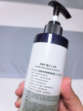 유메이 웰니스 샴푸 + 유메이 스칼프 브러쉬 — 5점을 준 리뷰어가 2022년 2월 올린 사용 사진