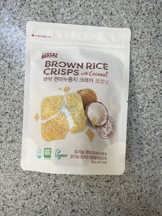 BASSAK 바삭 유기농 현미 누룽지 크래커 3종 — 5점을 준 리뷰어가 2021년 12월 올린 사용 사진