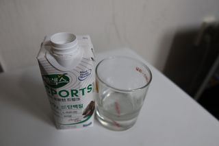 셀렉스스포츠 셀렉스 스포츠 웨이 프로틴 초콜릿 _ 330ml x 12팩 — 5점을 준 리뷰어가 2021년 3월 올린 사용 사진