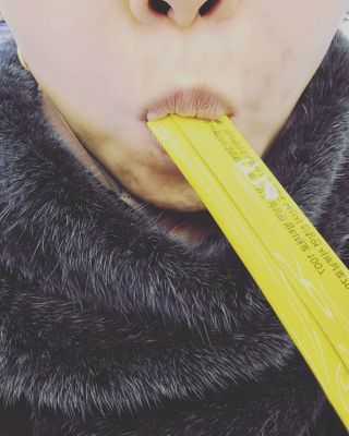 자연에온 경남제약 비타민 쉬머 저분자콜라겐 20g x 30포 — 5점을 준 리뷰어가 2021년 12월 올린 사용 사진