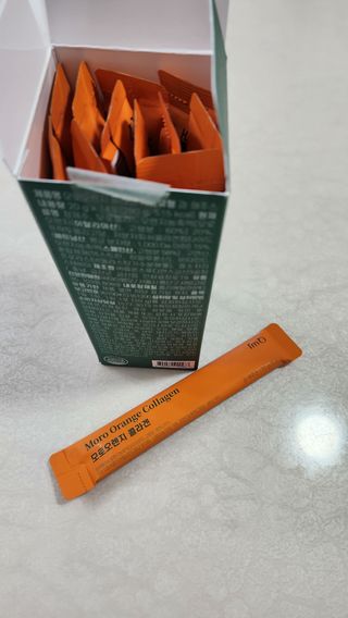 아임오 모로오렌지 콜라겐 1box (14포) — 5점을 준 리뷰어가 2023년 3월 올린 사용 사진