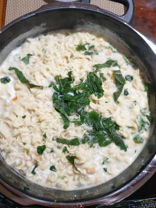 [풀무원] 자연은맛있다 정면, 백면, 홍면  세트 — 5점을 준 리뷰어가 2021년 4월 올린 사용 사진