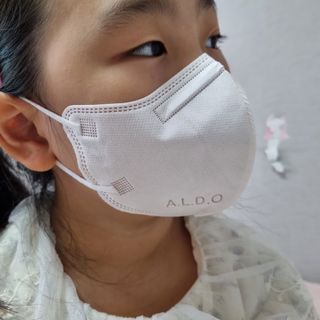 알도(A.L.D.O) 알도 에코슈브 주니어 마스크(중형) — 5점을 준 리뷰어가 2022년 9월 올린 사용 사진