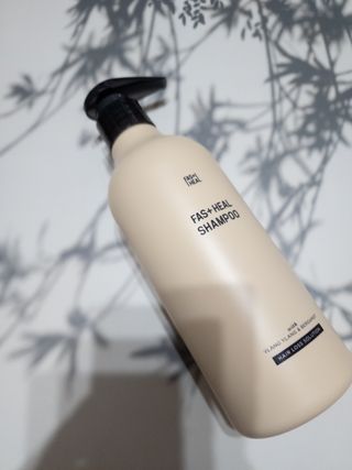 패스트힐(fast heal) 패스트힐 탈모증상완화샴푸 470ml — 5점을 준 리뷰어가 2023년 9월 올린 사용 사진