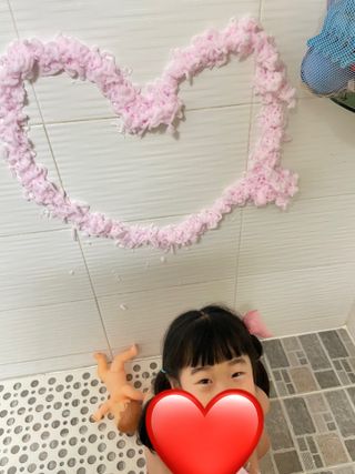주식회사 권브라더스 [권브라더스] 목욕놀이 필수템, 핑키공주 유아버블클렌저 300ml 대용량 몽글몽글 구름 속 딸기향 — 5점을 준 리뷰어가 2022년 1월 올린 사용 사진
