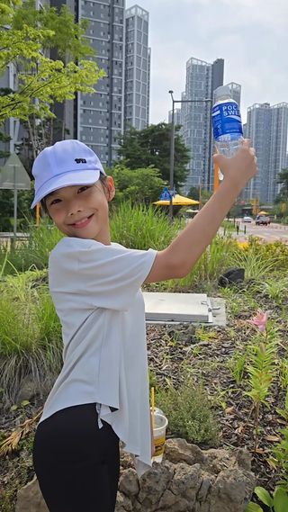 [동아오츠카] 포카리스웨트  500ml PET + 이온워터 500ml PET — 5점을 준 리뷰어가 2025년 7월 올린 사용 사진