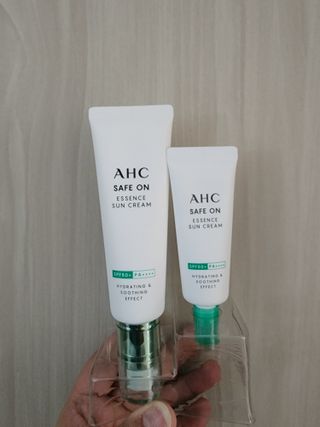 [AHC] 세이프온 에센스 선크림 올리브영 스페셜 증정 기획세트 — 5점을 준 리뷰어가 2022년 6월 올린 사용 사진