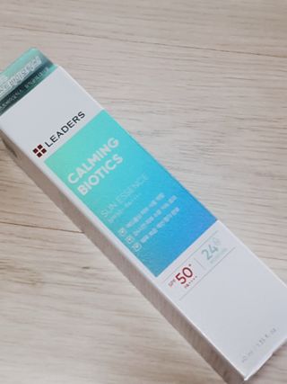 리더스코스메틱 리더스 카밍 바이오틱스 선 에센스 SPF 50+ PA++++ — 5점을 준 리뷰어가 2022년 7월 올린 사용 사진