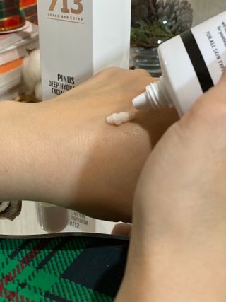 [세븐원쓰리 713]오아시스 세트 몽글토너, 소나무보습크림, 피누스비타민C 세럼 — 5점을 준 리뷰어가 2021년 12월 올린 사용 사진